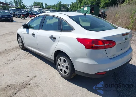 2017 Ford Focus S из США, поврежденный, VIN 1FADP3E27HL247413